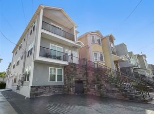1050 Bond St, Elizabeth, NJ 07201