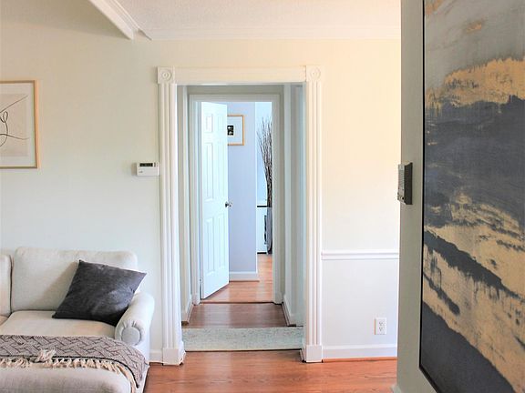4th image of 3079 S Buchanan St APT C1