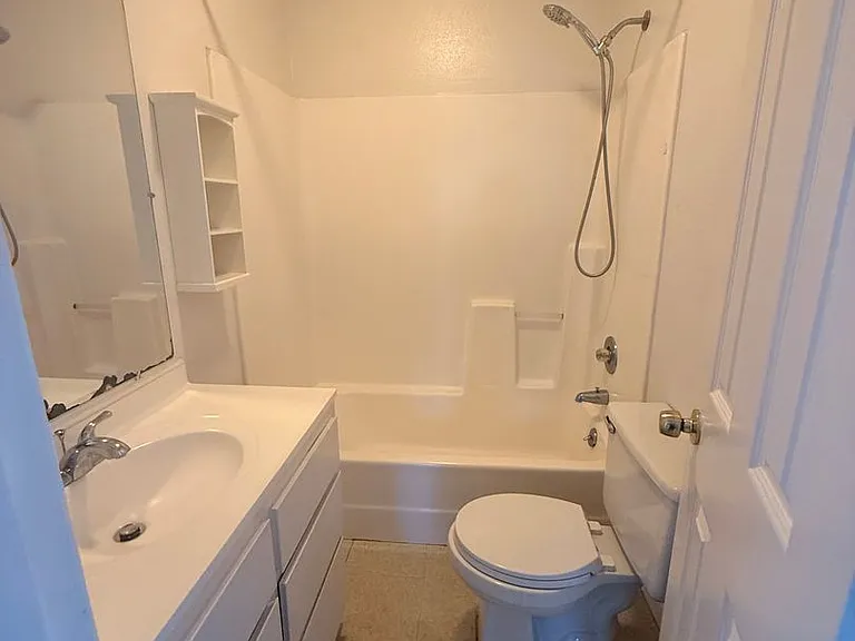 521 E Miracle Strip Pkwy — Photo 9
