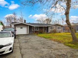 637 Topsail Road, St. John's, NL A1E2E1