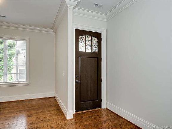 4th image of 6411 Aldworth Ln