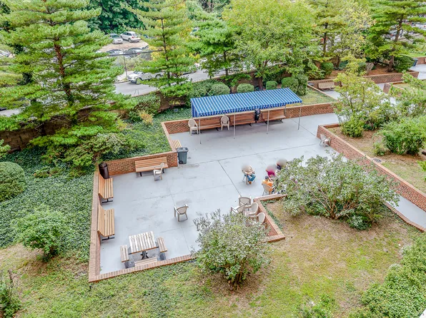 70-25 Yellowstone Boulevard image 20 of 28