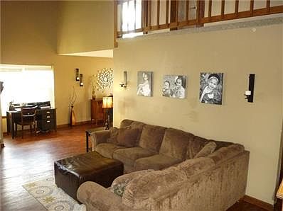 2nd image of 6970 Grampian Way