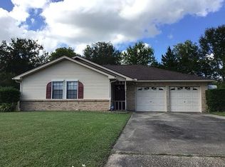 9306 Glynn Ln, Beaumont, TX 77707
