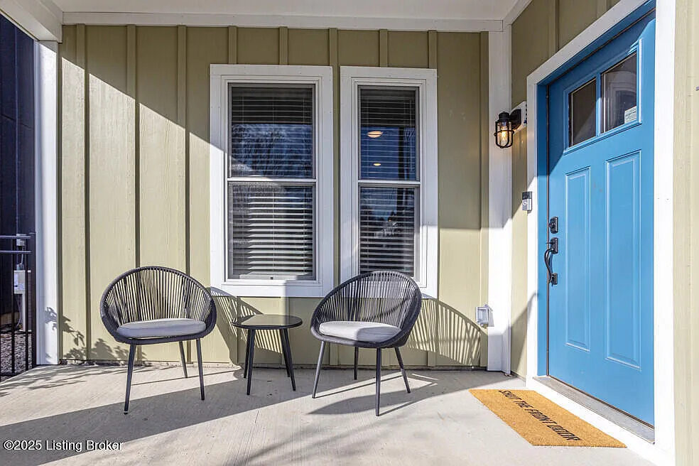 2 bed, 2.0 bath, 1796 sqft, $2,400 — Photo 3