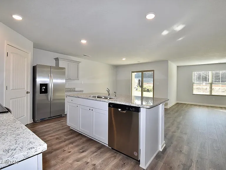 30 Chesterfield Cv — Photo 4