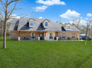 21 Twin Forks Dr, Willis, TX 77378