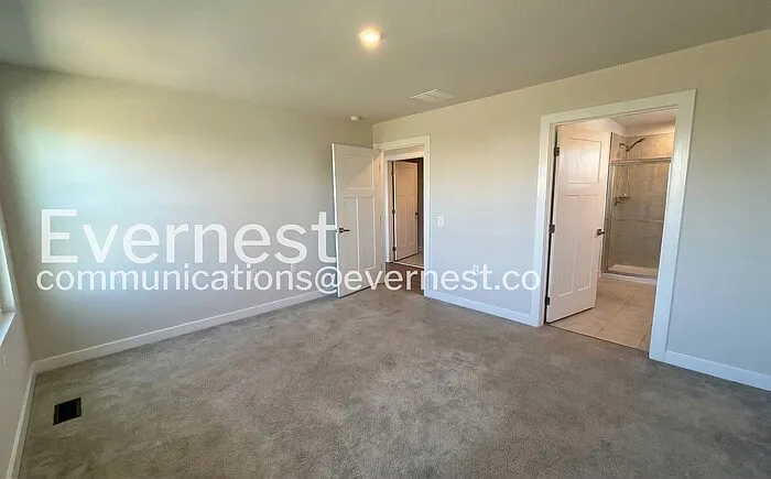 18393 Signature Way — Photo 8