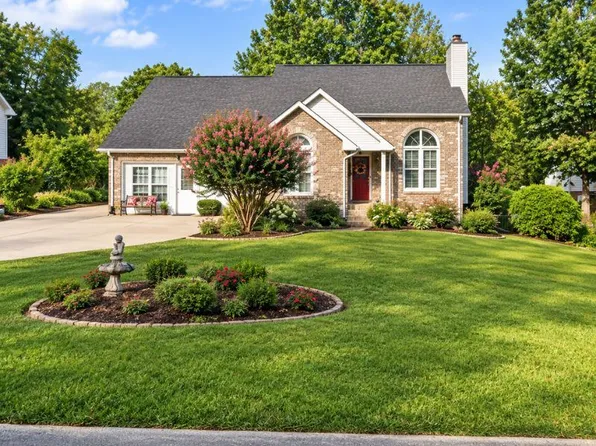 1110 Rosebrook Dr, Clarksville, TN 37042
