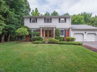 343 Old Country Rd, Fairfield, NJ 07004