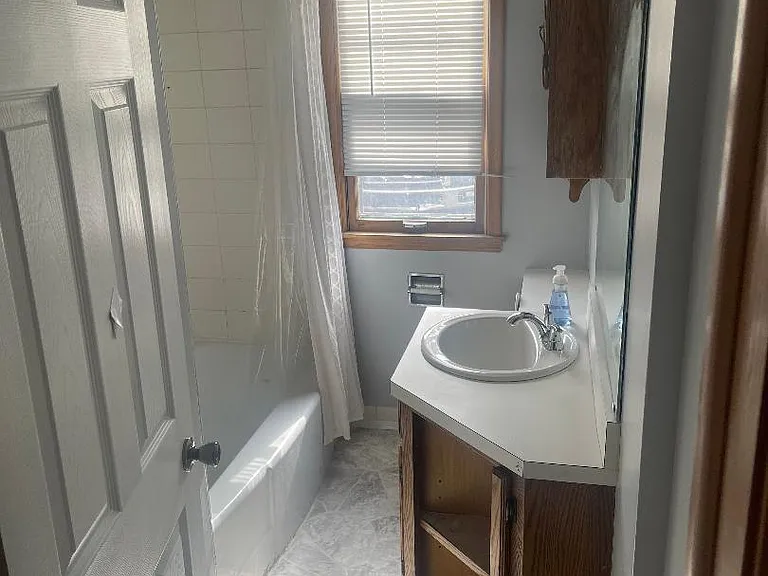 1172 Maryland Ave E #1 — Photo 5