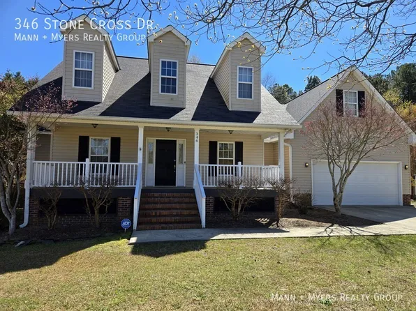 346 Stone Cross Dr, Spring Lake, NC 28390