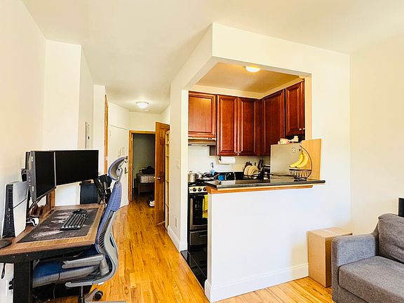 3rd image of 195 E 2nd St #34