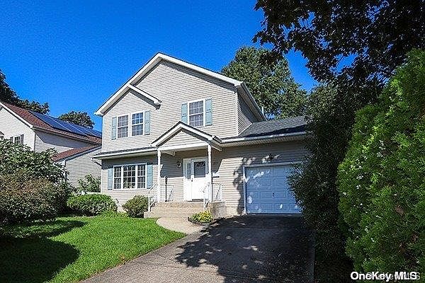 1st image of 237 Lansdowne Avenue