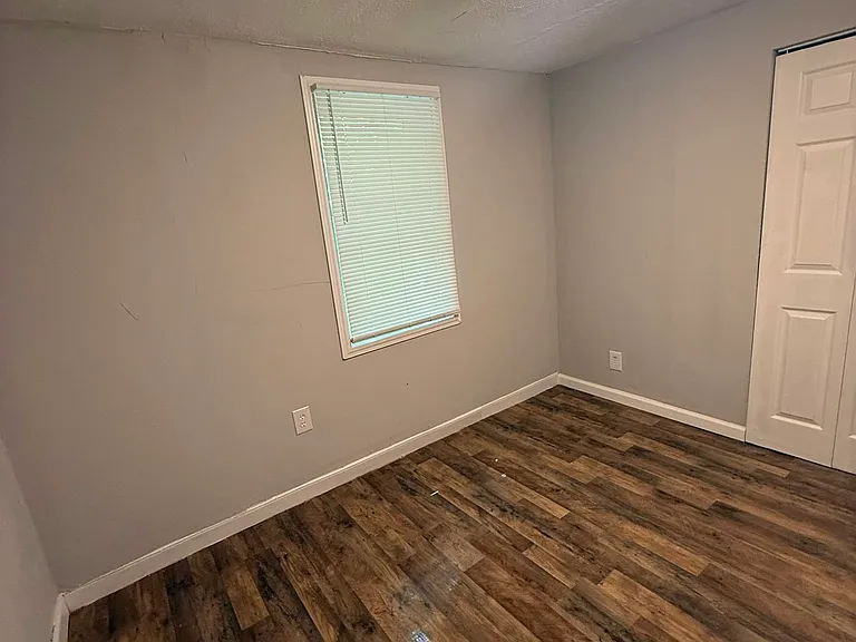 1225 Buckley Ave — Photo 25