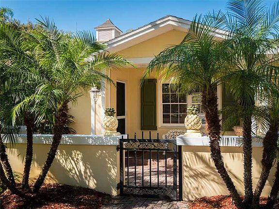 2nd image of 3015 Golf View Dr