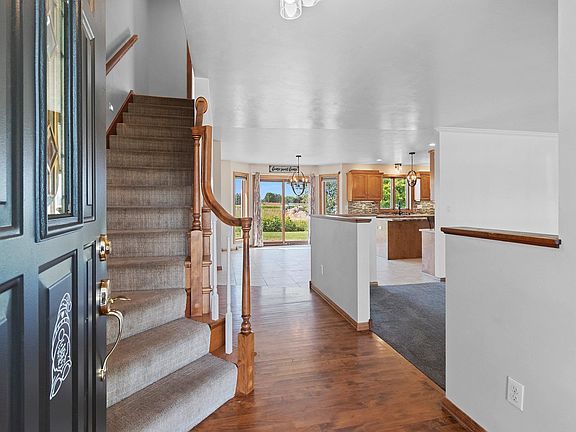 5th image of 2820 Blue Spruce Dr
