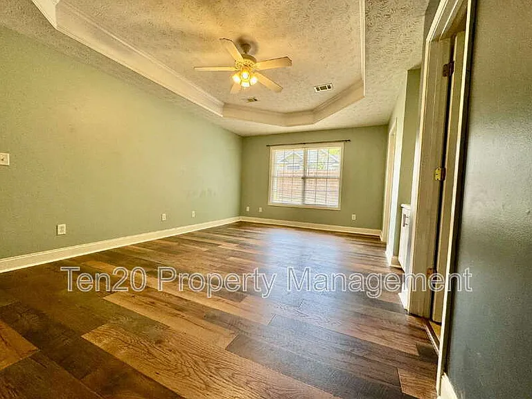 1914 Tranquil Ln — Photo 11