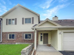 4 Fox Ridge Ct APT A, West Saint Paul, MN 55118