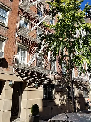 Rented by Sky Management | media 50