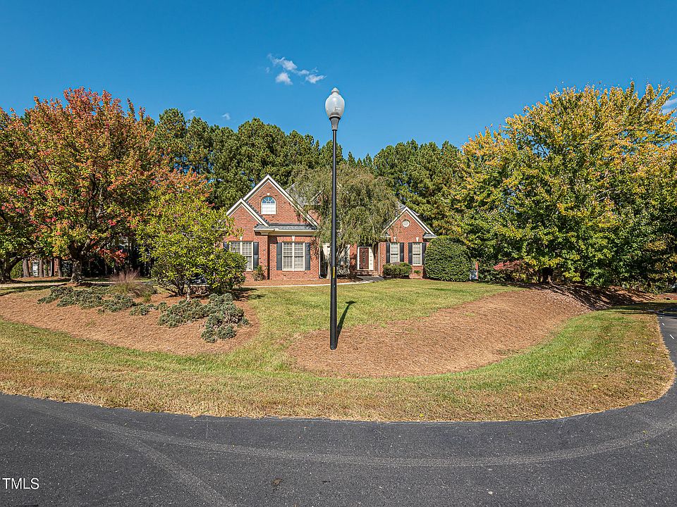 2nd image of 4008 Frontenac Ct