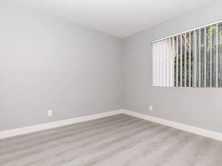 Club Pacifica Apartment Homes — Photo 29