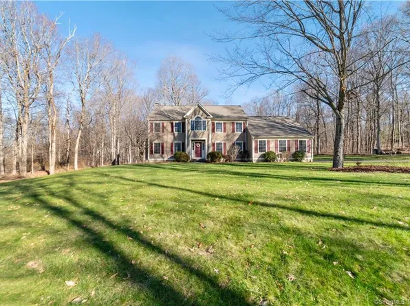 49 Fawn Ridge Court, Southbury, CT 06488