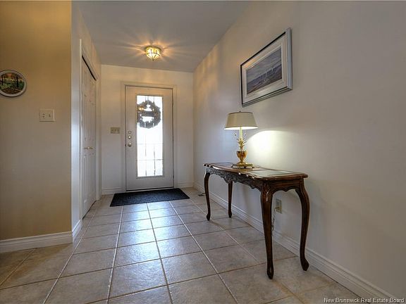 3rd image of 749 Waasis Rd W