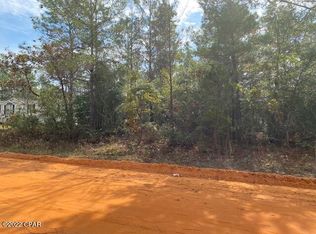 8-9 E Laurel Ln #11, Defuniak Springs, FL 32433