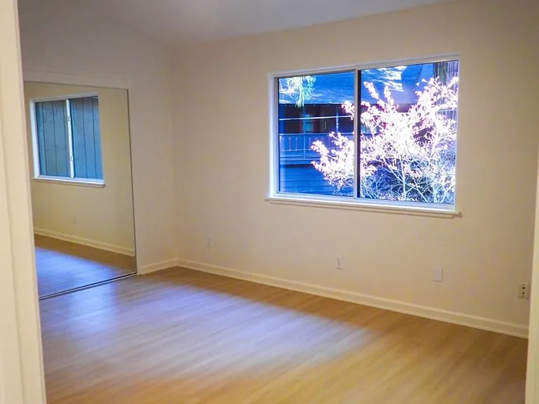 14229 Laurel Rd — Photo 9