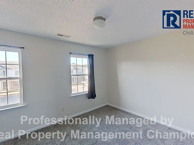 1002 Banister Loop — Photo 18
