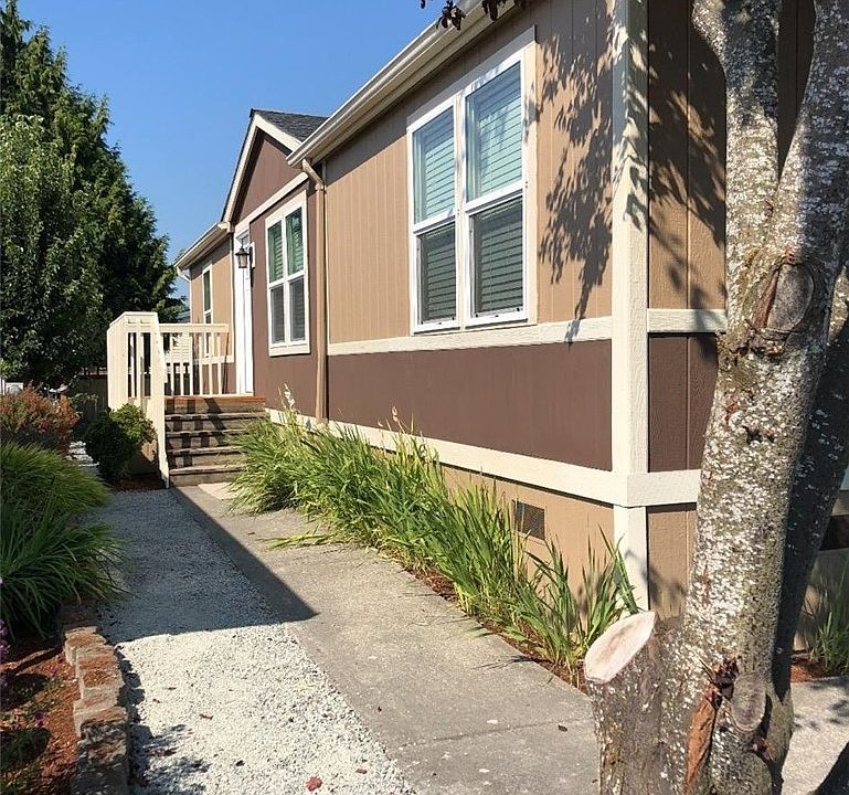 1st image of 5711 100th St NE Unit 37