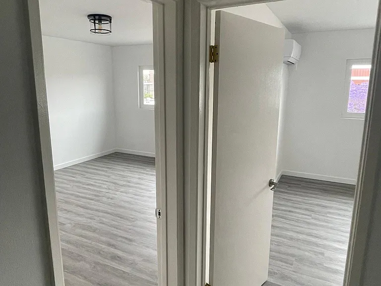5747 Waring Ave #8 — Photo 7