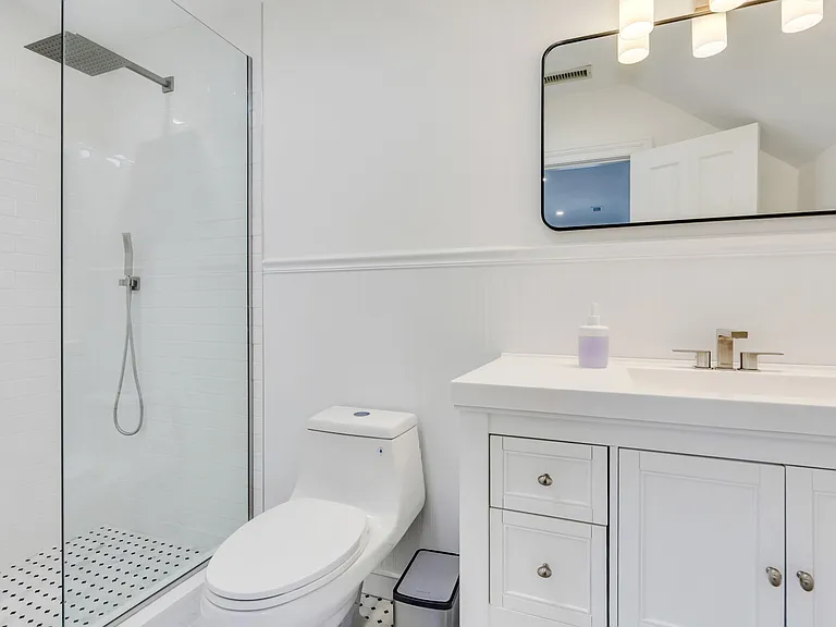 5120 Sound Ave — Photo 16