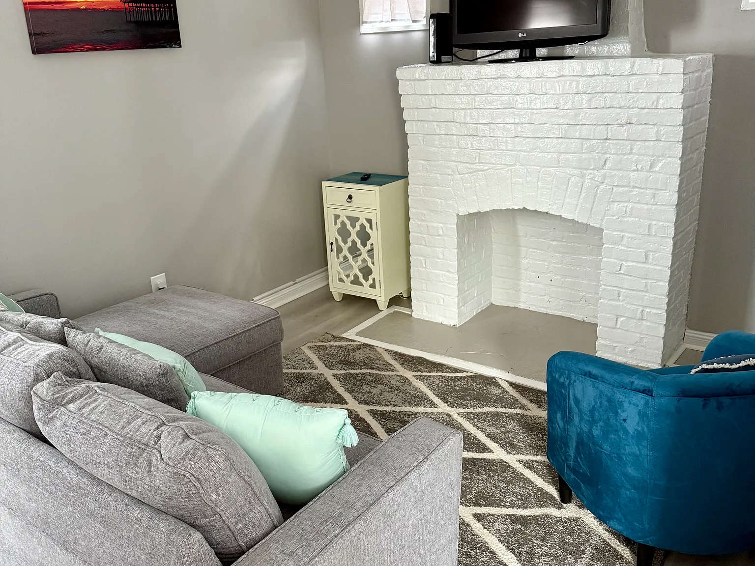 122 Franklin Ave — Photo 2