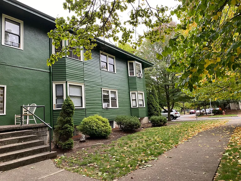57 Alberta — Photo 14