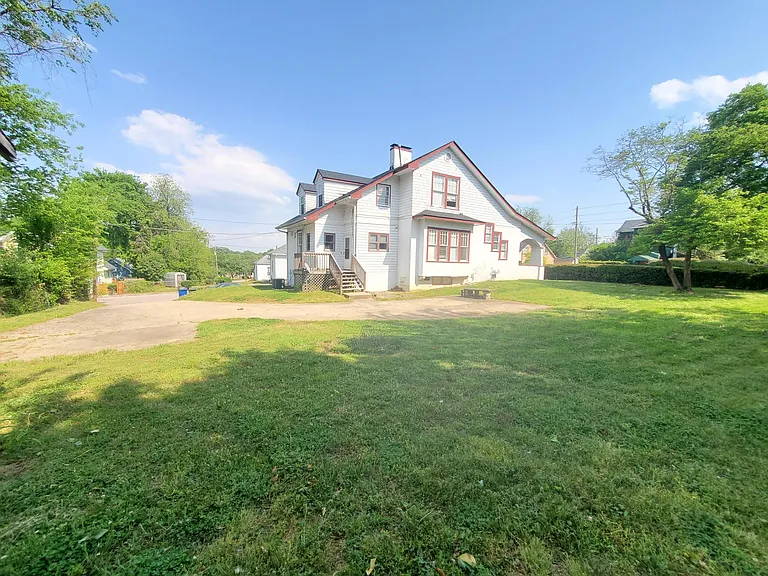 315 Martin Luther King Jr Blvd — Photo 18