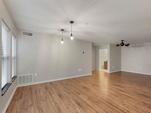 3rd image of 118 S Washington St #231A
