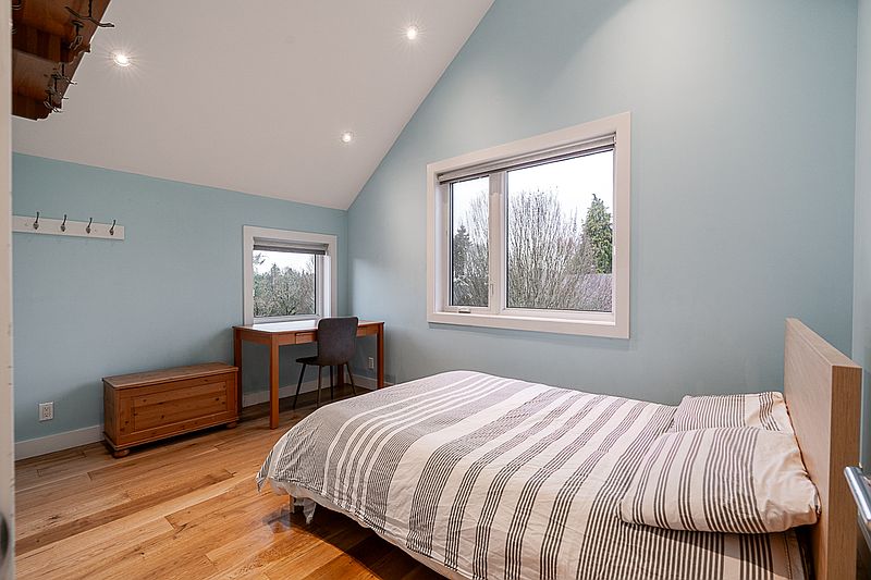 Vancouver House for rent - 5 Bedrooms — photo 25