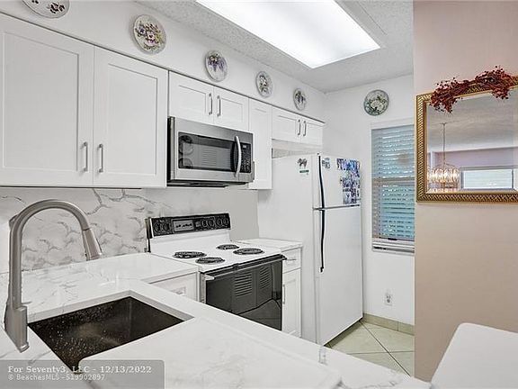 3rd image of 2230 N Cypress Bend Dr APT 401