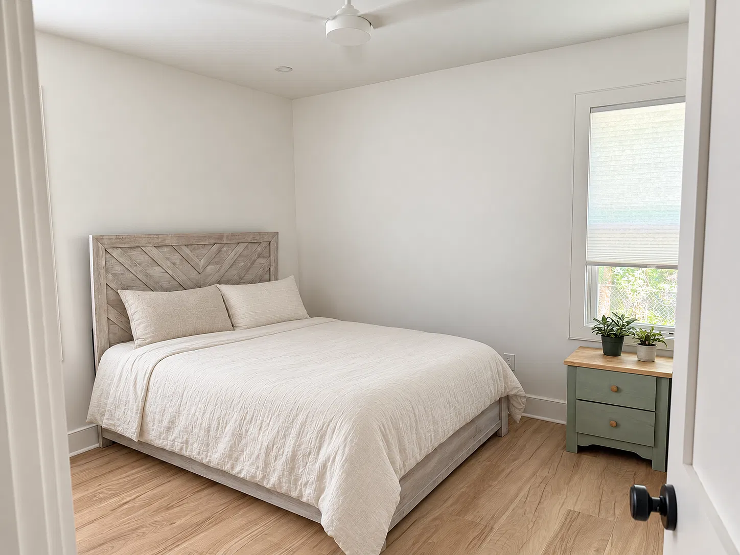 3 bed, 1000 sqft, $2,895 — Photo 3