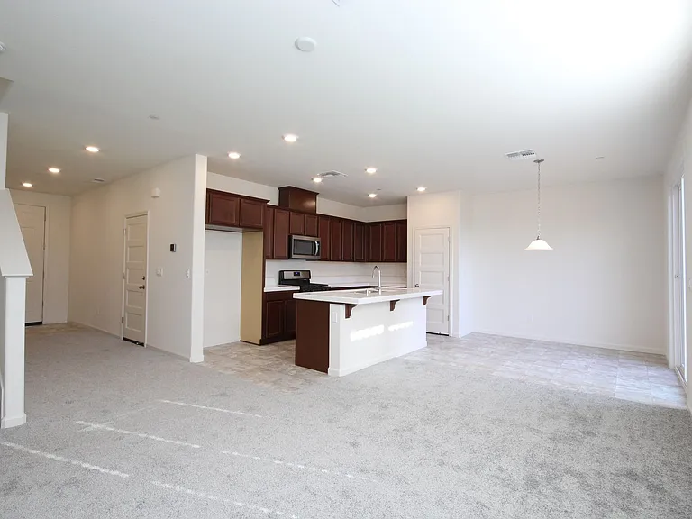 4800 Ocean Ln — Photo 9