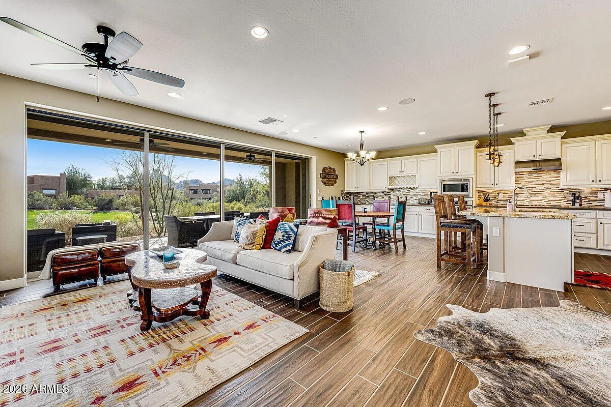 2 bed, 2.0 bath, 1909 sqft, $3,500 — Photo 3