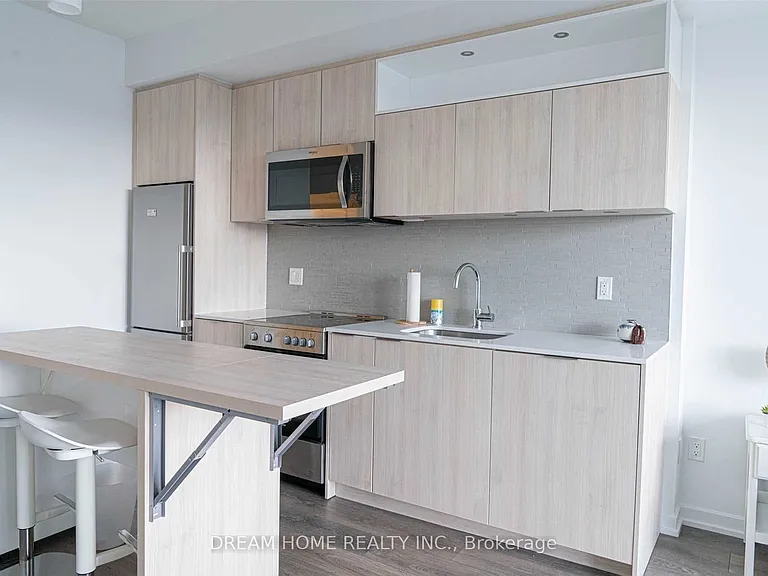 50 Forest Manor Rd #701 — Photo 2