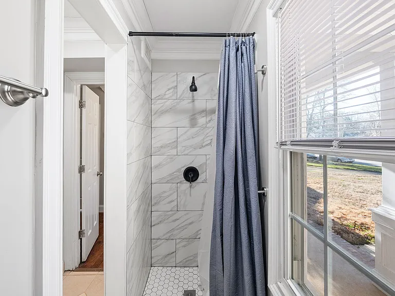 7307 Blythwood Ln — Photo 5