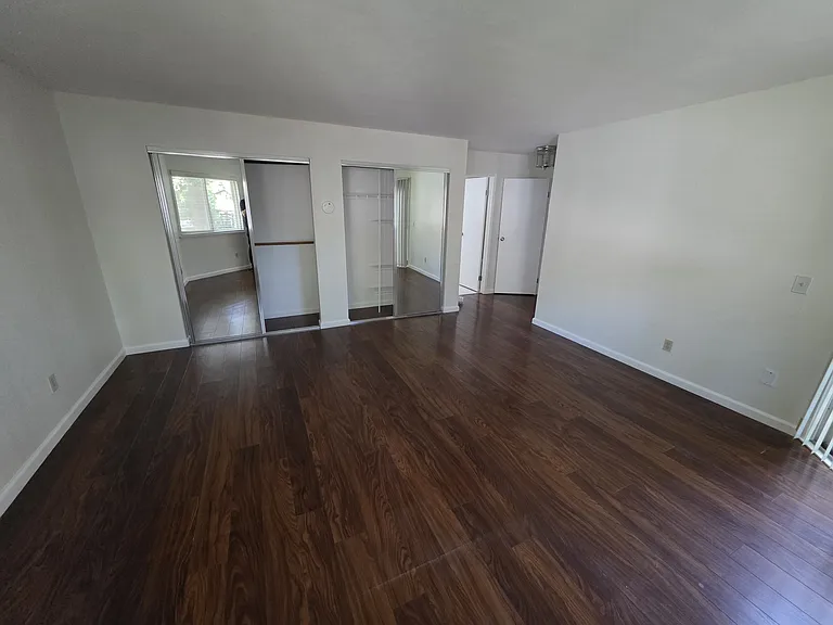 1884 Sally Creek Cir — Photo 30