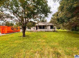 8883 Rosedale Rd, Terre Haute, IN 47805