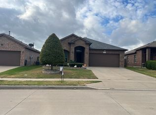4717 Elkhart Dr, Crowley, TX 76036