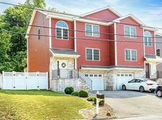 137A Commonwealth Ave, Worcester, MA 01604