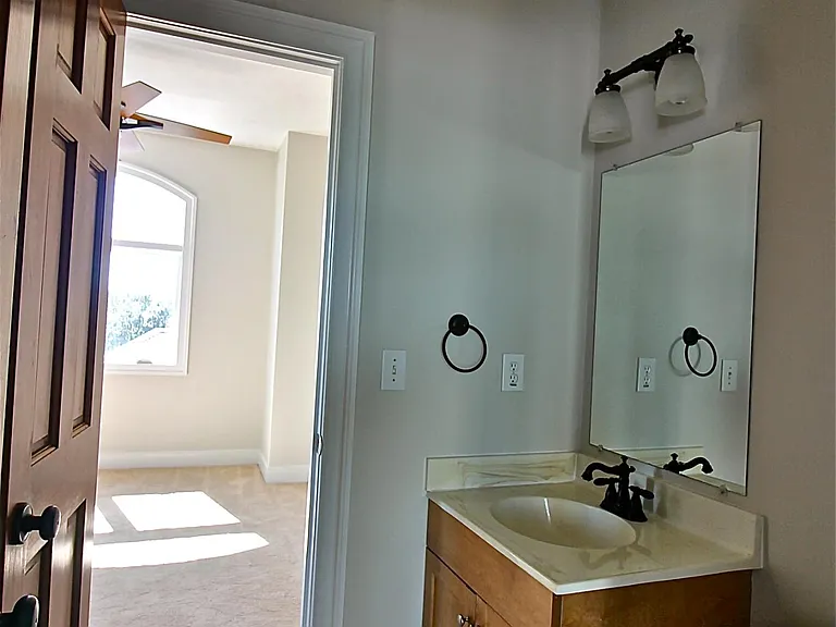 3615 Bayside Ave — Photo 14